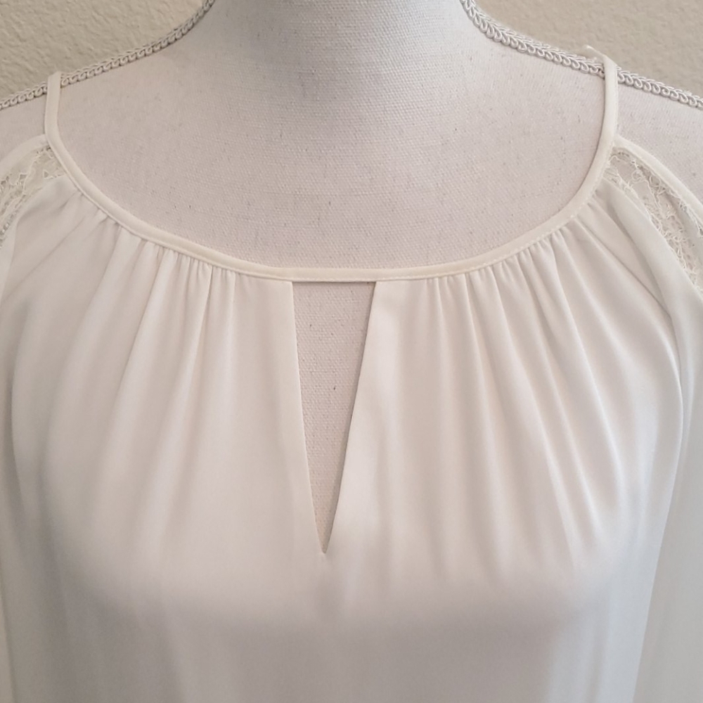 White House Black Market Long Sleeve Cold Shoulder Blouse In Ecru Size M - Picture 3 of 9